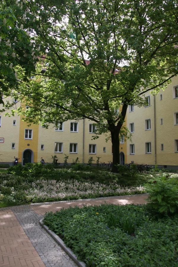 Apartment Prenzlauer Berg เบอร์ลิน ภายนอก รูปภาพ